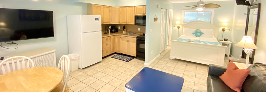 Rooms 9 and 9a - Studio Apartments with Kitchen