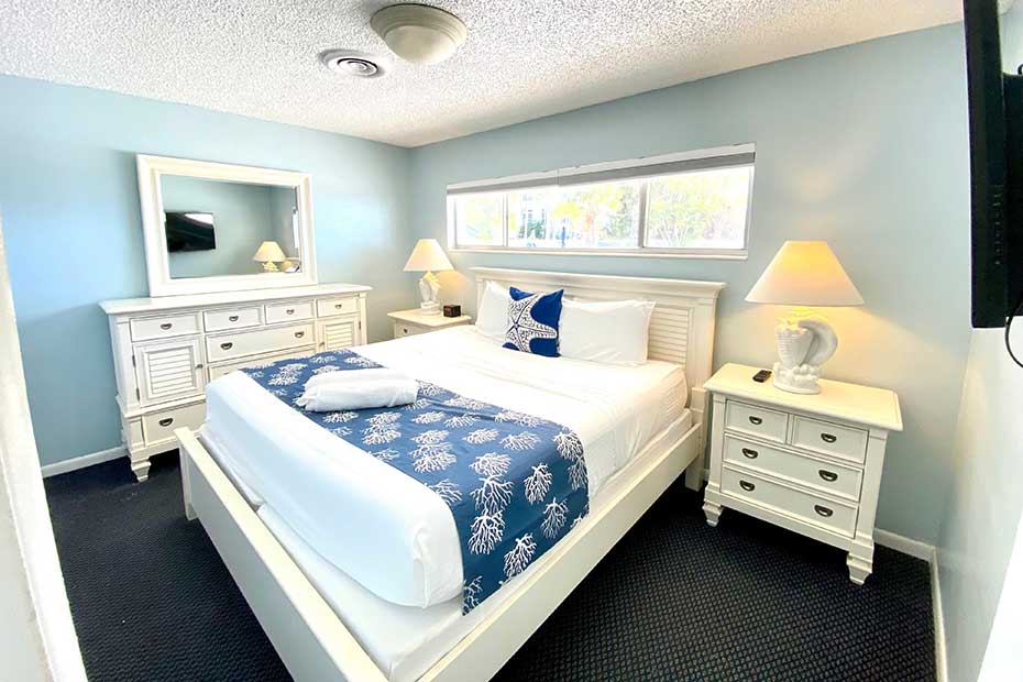 Master bedroom in Room 1 at White Sands Beach Resort